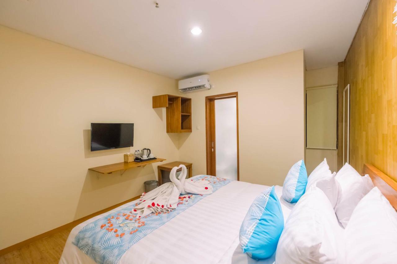 Caroline Guest House Canggu  Exterior photo